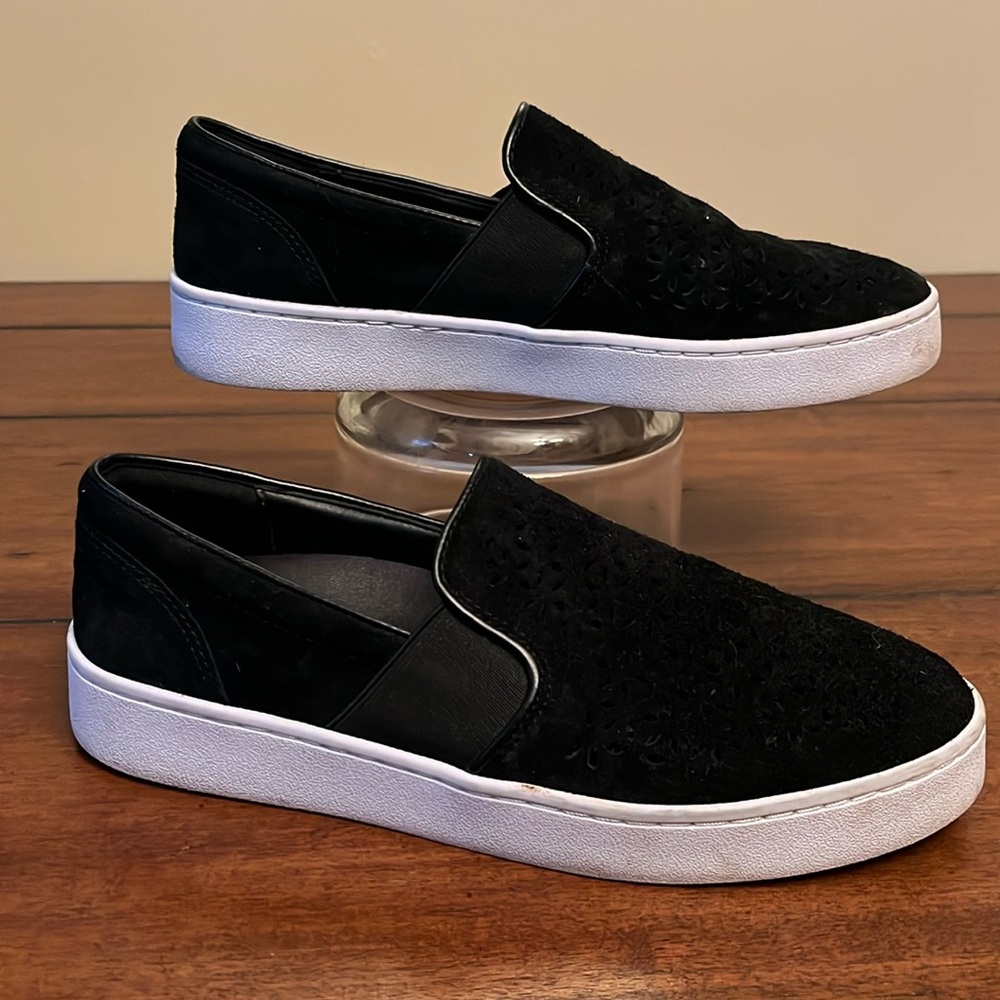Vionic Kani Black Suede Slip-On Sneakers - Size 7/EU 38
